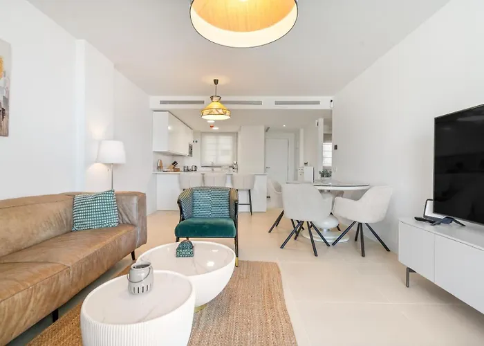 New Build 2bedroom With The Small Private Garden * Fuengirola