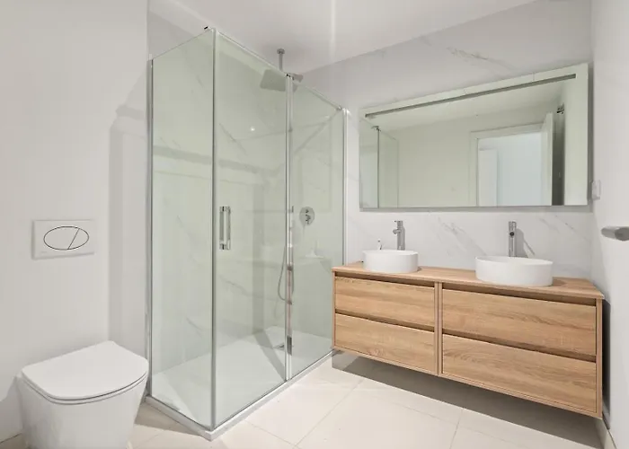 Apartment New Build 2bedroom With The Small Private Garden