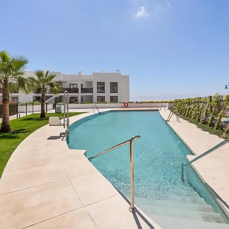 Apartment New Build 2bedroom With The Small Private Garden *